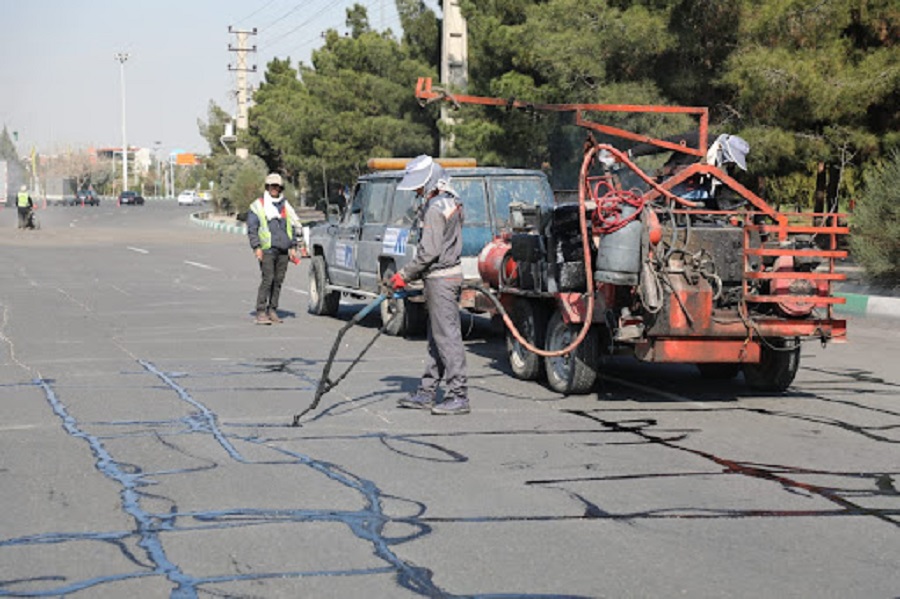 لکه گیری آسفالت چگونه انجام می شود؟